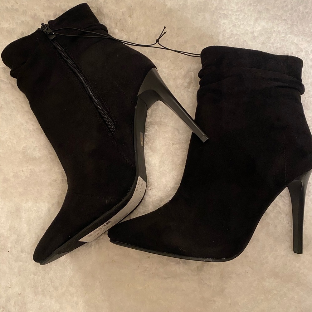 Chinese laundry suede black ankle booties CUTE